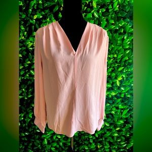 WOMEN’S BLUSH BLOUSE